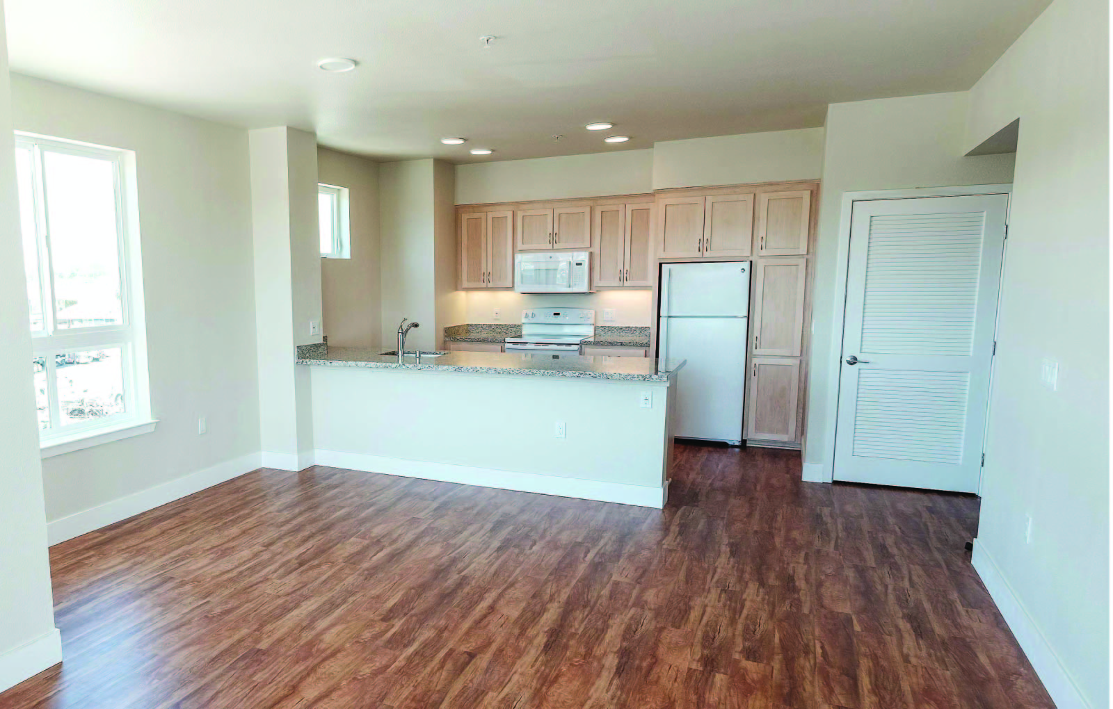 2000 Delaware Apartments in San Mateo, CA